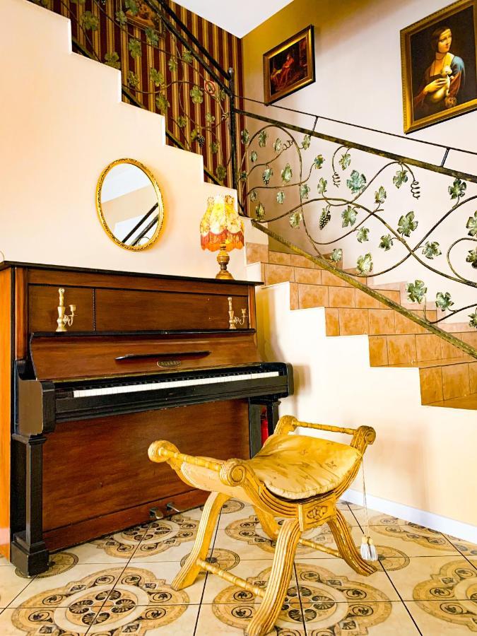 Hotel Wellness & Spa Antyczny Dwor Rudna Mala Dış mekan fotoğraf